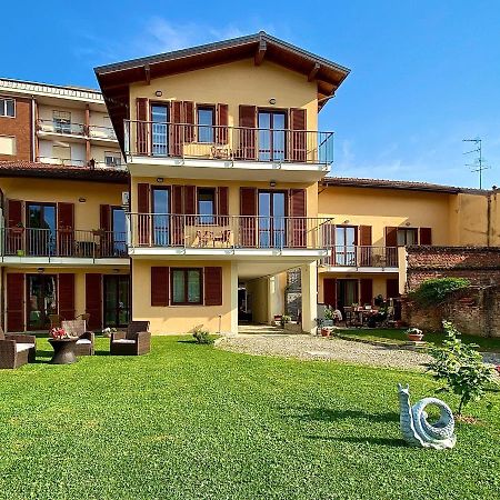Bed and Breakfast La Chiocciola Momo Екстер'єр фото