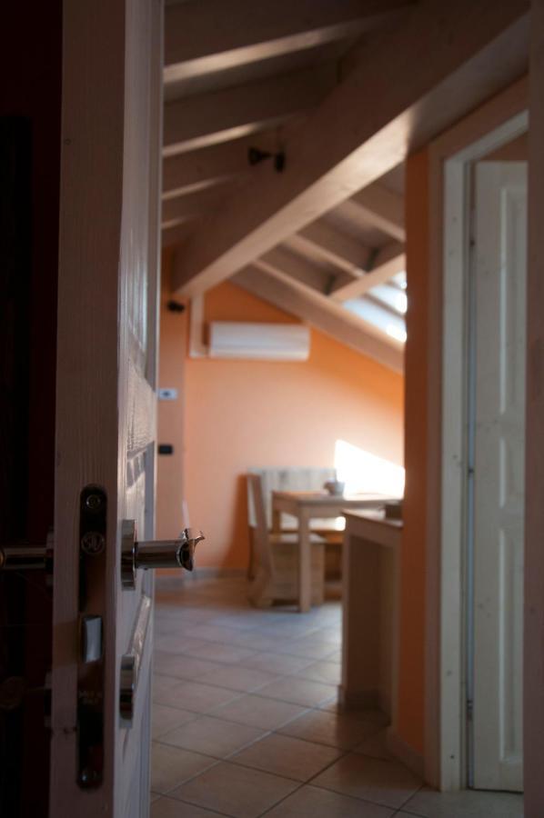 Bed and Breakfast La Chiocciola Momo Екстер'єр фото