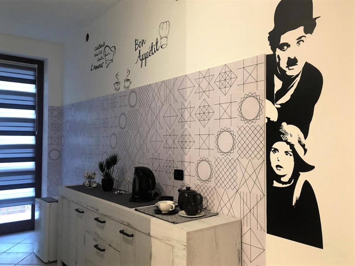 Bed and Breakfast La Chiocciola Momo Екстер'єр фото