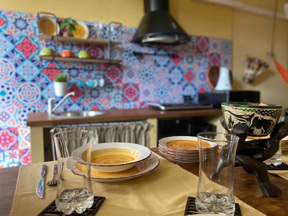 Bed and Breakfast La Chiocciola Momo Екстер'єр фото