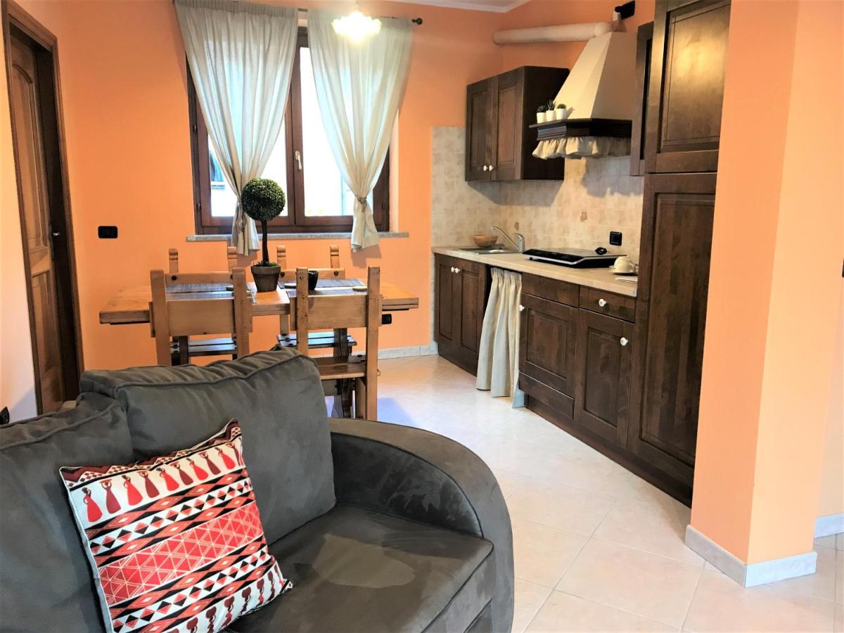 Bed and Breakfast La Chiocciola Momo Екстер'єр фото