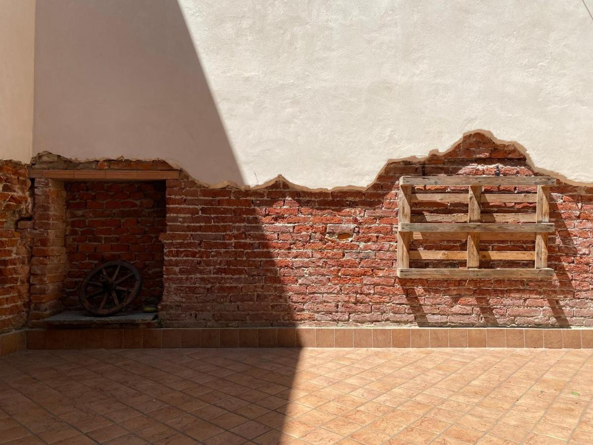 Bed and Breakfast La Chiocciola Momo Екстер'єр фото